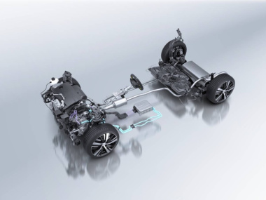 Peugeot 3008 e 5008 Hybrid e-DCS 6: la prova del nuovo ibrido mild a 48V. Migliorano i consumi e il comfort
