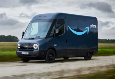 Amazon, i furgoni elettrici di Rivian arrivano in Europa