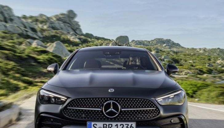 ibride,, mercedes cle 2024: motori e dettagli della nuova coupé tedesca