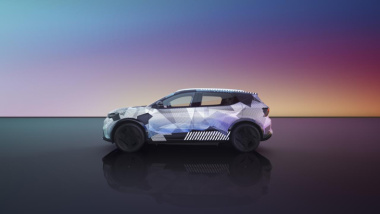 Nuova Renault Scenic E-Tech Electric: prime informazioni e immagini del nuovo EV