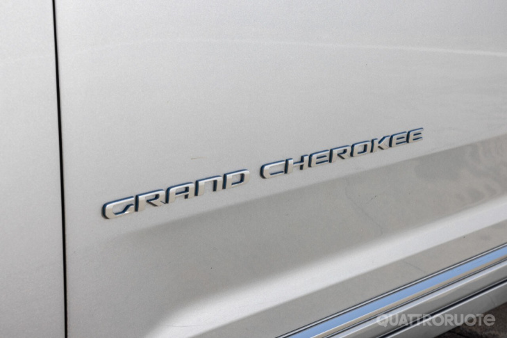 jeep, jeep grand cherokee, jeep grand cherokee: interni, motori, prezzi, prova su strada