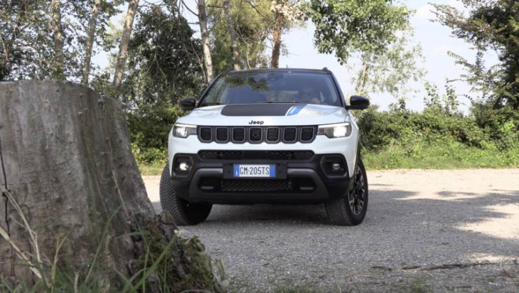 android, jeep compass 4xe: eleganza, offroad e sostenibilità. la prova del suv plug-in hybrid più venduto in italia