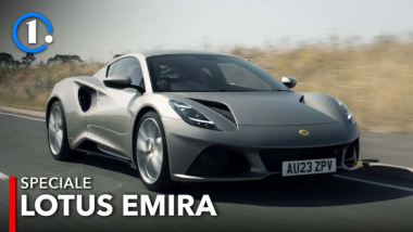 Lotus Emira, al volante della 4 cilindri da 365 CV
