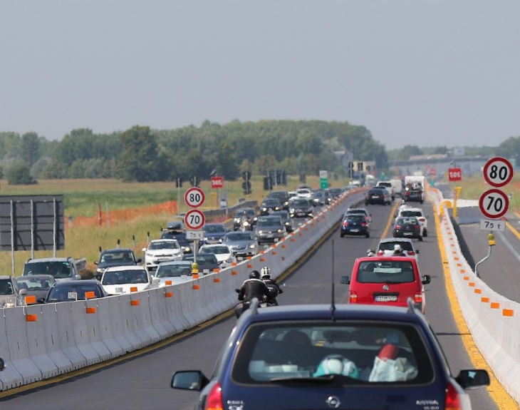 estate: bollino rosso per autostrade aa con traffico intenso