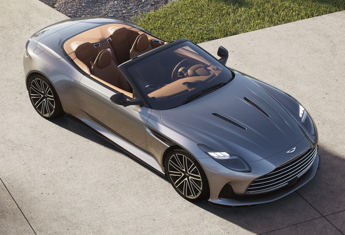 Aston Martin presenta DB12 volante