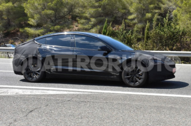 Tesla Model 3 restyling Highland: foto spia e anticipazioni