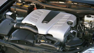 Toyota UZ, i raffinati V8 delle prime Lexus