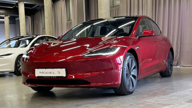 Nuova Tesla Model 3: come cambiano autonomia e consumi