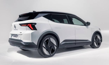 Renault Scenic E-Tech Electric: interni, dimensioni, autonomia, bagagliaio, uscita