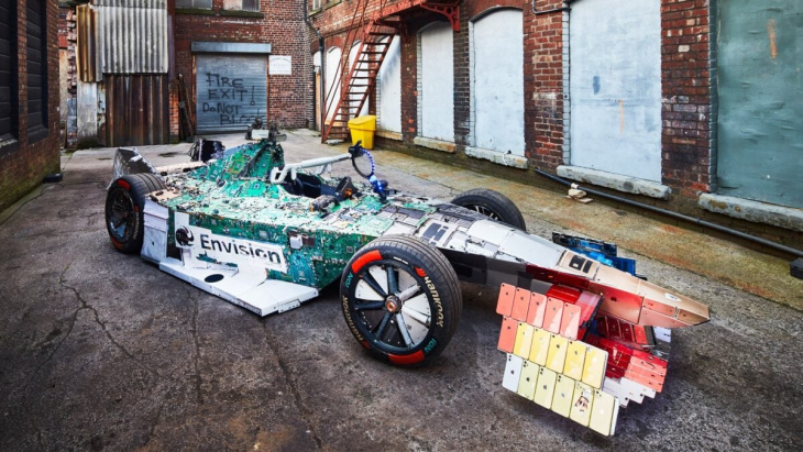 ricover-e, lazerian progetta la prima auto da corsa interamente con rifiuti elettronici