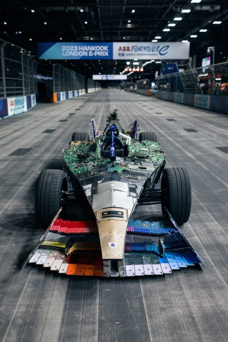 ricover-e, lazerian progetta la prima auto da corsa interamente con rifiuti elettronici