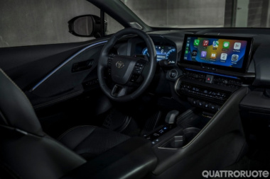 Nuova Toyota C-HR: prova, guida su strada, opinioni