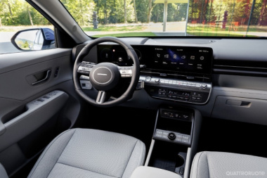 Hyundai Kona elettrica 2023: test drive, interni, autonomia, prezzi