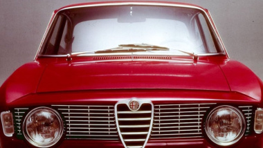 Buon compleanno Alfa Romeo Giulia Sprint GT