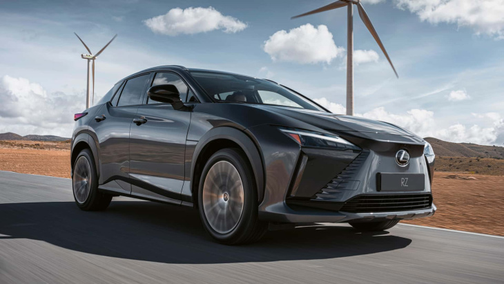 lexus presenterà a tokyo la prima auto elettrica del futuro