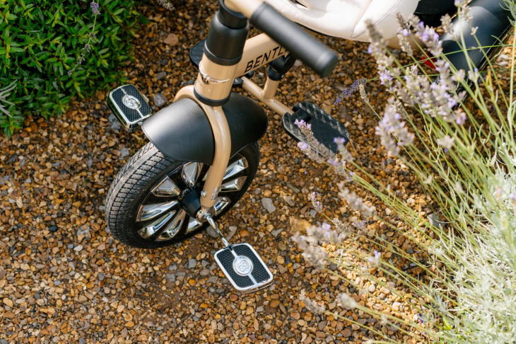 bentley mulliner trike 6-in-1: il brand lancia un triciclo di lusso [foto]