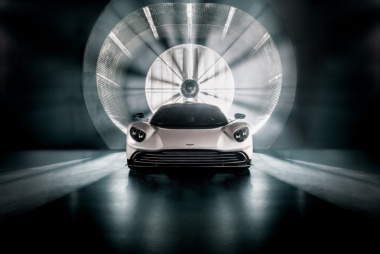Aston Martin Valhalla, i segreti della supercar ibrida Plug-in da oltre 1.000 CV