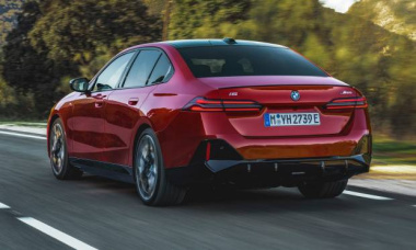 BMW i5 elettrica: prova, test su strada