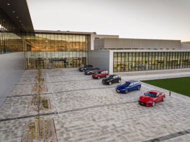 Jaguar Land Rover produrrà veicoli elettrici a Nitra. L’impianto slovacco rientra nella strategia di elettrificazione