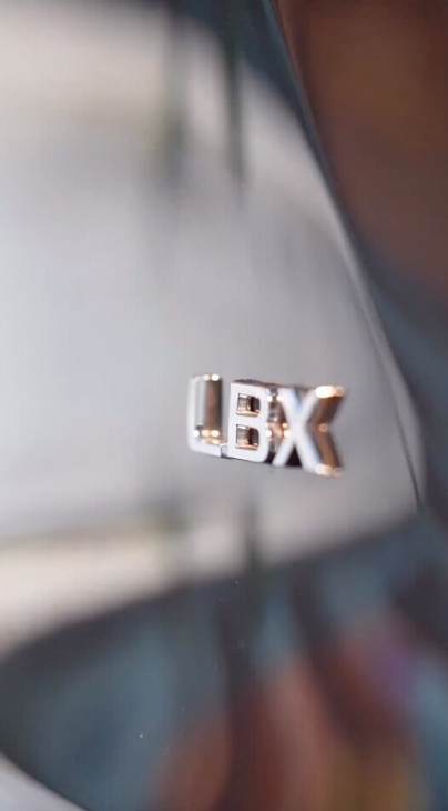 miriam leone sceglie lexus: è la nuova brand ambassador