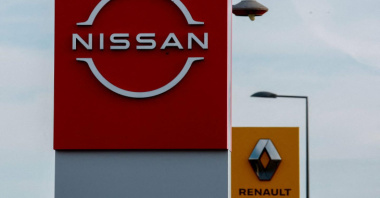 Renault e Nissan, nuova alleanza al via. Partecipazione incrociata al 15%