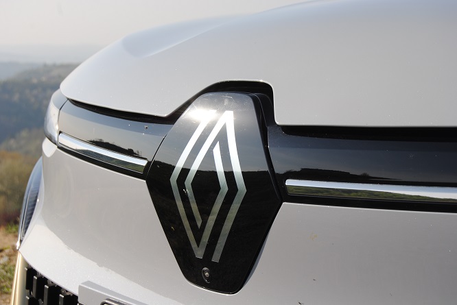 Renault Legend, elettrica da meno di 20.000 euro