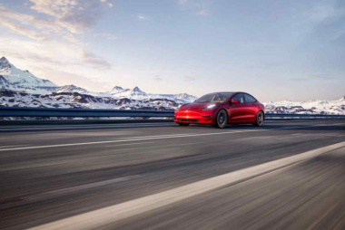 Tesla Model 3, la versione Performance tornerà nel 2024