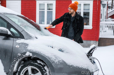 Guide: usare l’auto elettrica d’inverno: la top 10 dei consigli