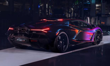 Lamborghini Revuelto Opera Unica, one-off dipinta a mano