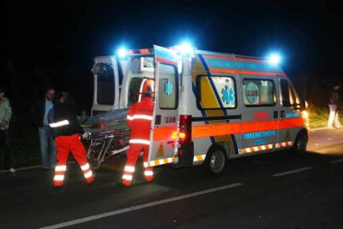 Auto ‘vola’ nel fiume, morti tre giovani: dramma a Portogruaro