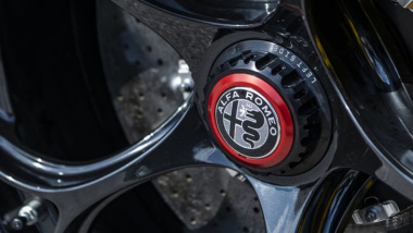 Alfa Romeo, cosa significa il logo del Biscione