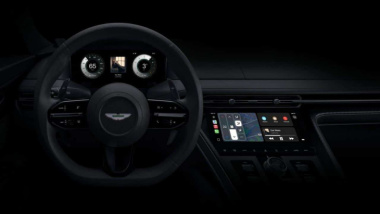 Apple CarPlay: la nuova versione presentata in anteprima su Porsche e Aston Martin