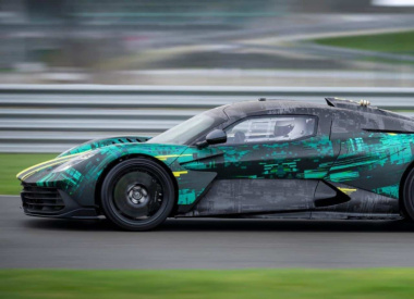 Aston Martin Valhalla: prosegue lo sviluppo della nuova hypercar [FOTO]