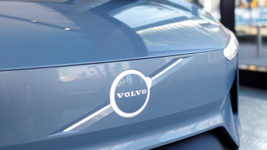 Volvo ha prodotto il primo prototipo della sua nuova berlina