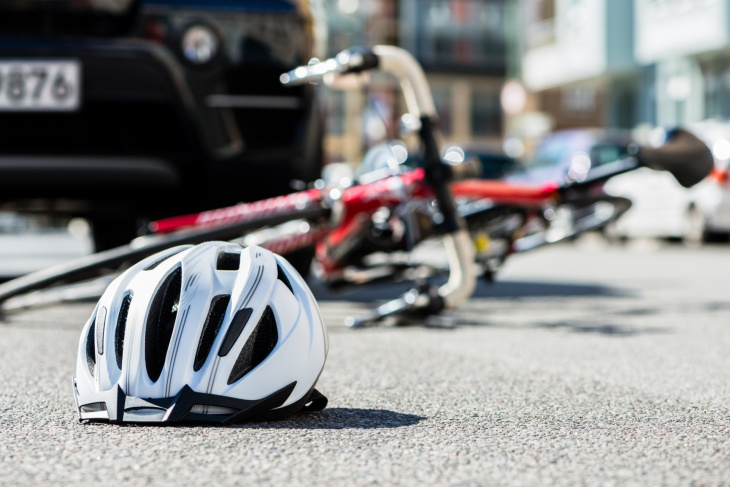 sicurezza in bicicletta: come evitare incidenti e pedalare in modo sicuro