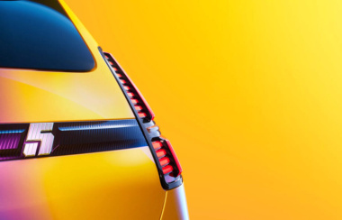 Renault 5 E-Tech Electric: giù il cappello di fronte a lei