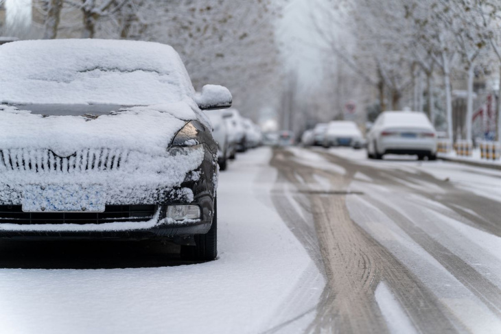 ecco per te 3 incredibili trucchi per proteggere la tua auto in inverno
