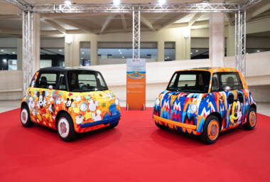 Le Fiat Topolino dedicate a Mickey Mouse colorano rampa nord Lingotto
