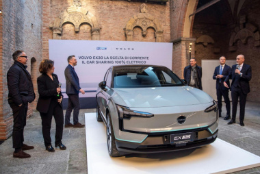 A Bologna arrivano 300 Volvo EX30 elettriche per il car sharing Corrente
