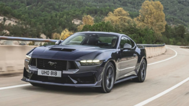 Ford Mustang 2024, nuova serie con l'eterno V8