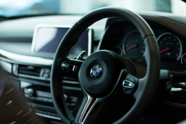 BMW: a partire dal 2027 lo stabilimento di Monaco produrrà esclusivamente veicoli elettrici