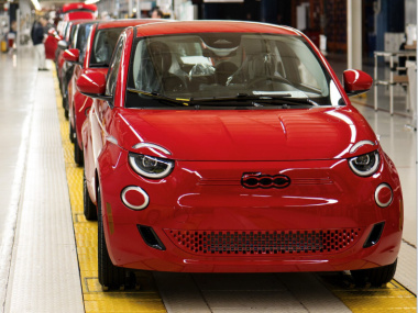 Fiat 500 elettrica, partita a Mirafiori la produzione dei modelli per gli Stati Uniti