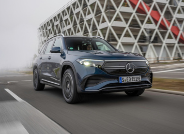 Mercedes frena sulle auto elettriche: la parità dei costi è ancora lontana