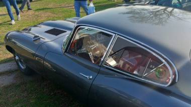 Jaguar, fascino ed eleganza su quattro ruote: le foto