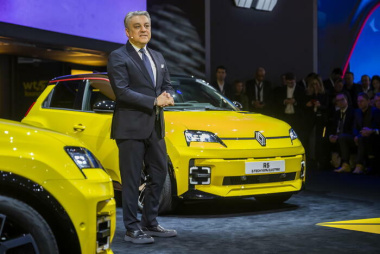 Renault 5 E-Tech electric: ritorno al futuro. Design retrò con tecnologia moderna e fino a 400 km di autonomia