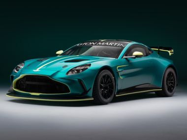 Aston Martin Vantage GT4, svelata la nuova auto da corsa progettata per le gare GT4