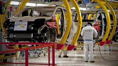 A Pomigliano la Fiat Panda si produrrà almeno fino a 2027. Nella fabbrica di Stellantis la produzione aumenterà del 20%
