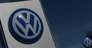 Gruppo Volkswagen, prospettive cupe per il 2024. «Forte concorrenza»