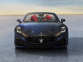 Nuova Maserati GranCabrio: motore Nettuno per la spider del Tridente