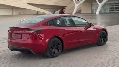 La nuova Tesla Model 3 Performance sarà molto più potente: ecco quanto